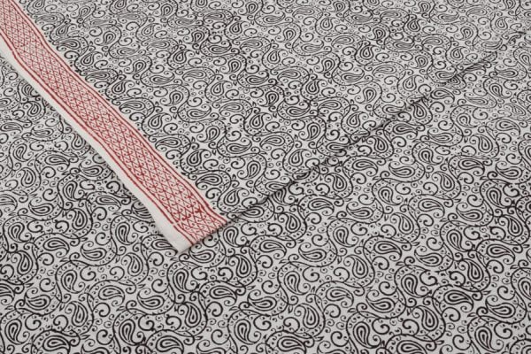 Pre-cut 1.90m Natural White Bagh HandBlock Printed Cotton Fabric