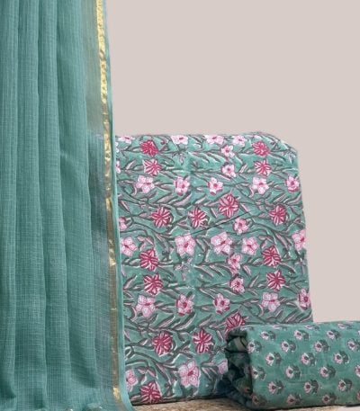 This 3pc unstitched fabric set features a sheer