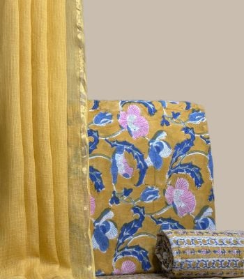 This 3pc unstitched fabric set features a sheer