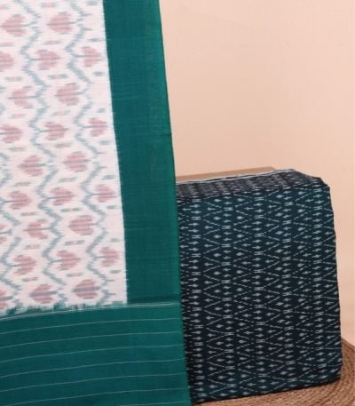 This 2pc unstitched fabric set features an Ikkat-weave dupatta with a woven border and tasseled fringe