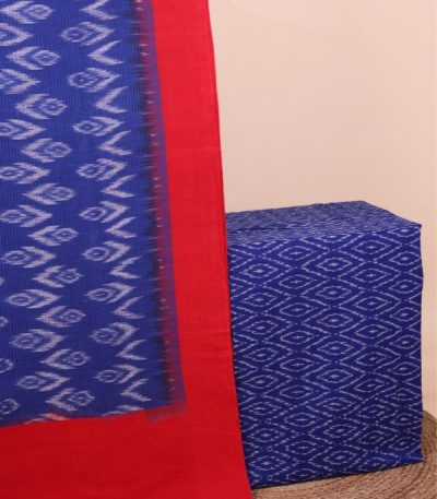 This 2pc unstitched fabric set features an Ikkat-weave dupatta with a woven border and tasseled fringe