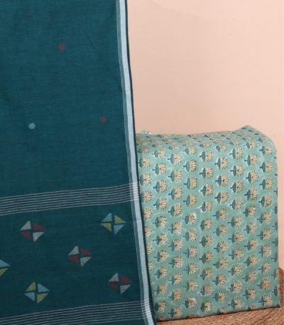 This 2pc unstitched fabric set features a soft