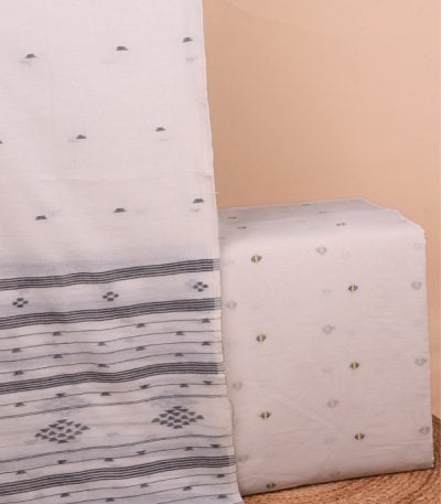 This 2pc unstitched fabric set features a soft