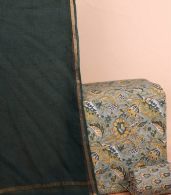 This 2pc unstitched fabric set features a soft