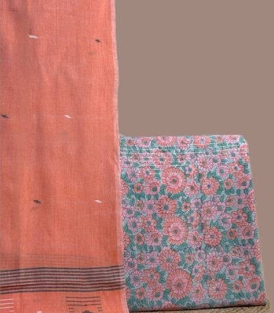 This pink unstitched suit fabric set includes a 2.50 metre Handloom Cotton dupatta paired with a 2.50 metre Blockprint Soft Cotton top fabric. Ideal for custom tailoring into your preferred silhouette.