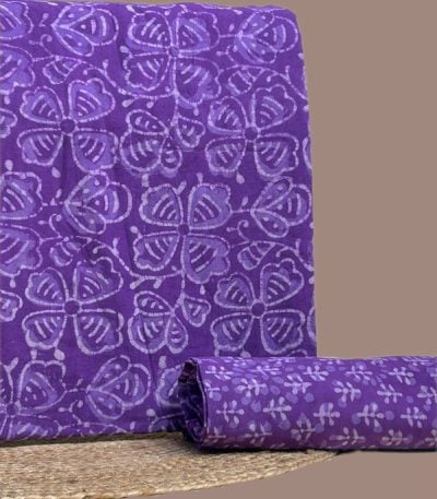 This purple unstitched fabric set includes a 2.50 metre Bagru Blockprint top and a 2.50 metre Bagru Blockprint bottom. No dupatta included in this set.