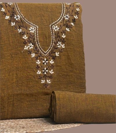 This green handloom soft cotton set features intricate embroidered neckline detailing on the top (3 metres) with a matching solid bottom (2.50 metres). No dupatta included in this set.