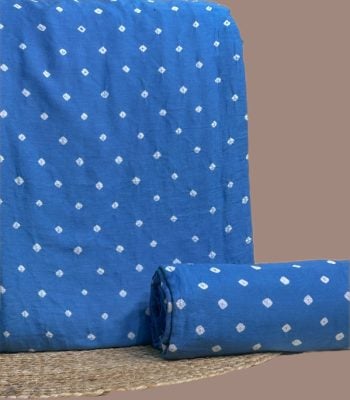 This blue unstitched fabric set includes a 2.50 metre Bandhani Cotton top and a 2.50 metre Handloom Cotton bottom. No dupatta included in this set.