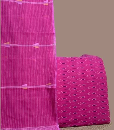 Pink striped handloom jamdani dupatta paired with pink ikkat woven top fabric.