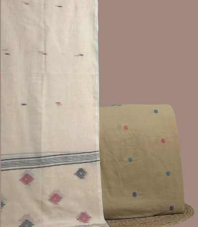 Cream handloom jamdani dupatta paired with brown multi-floral jamdani woven top fabric.