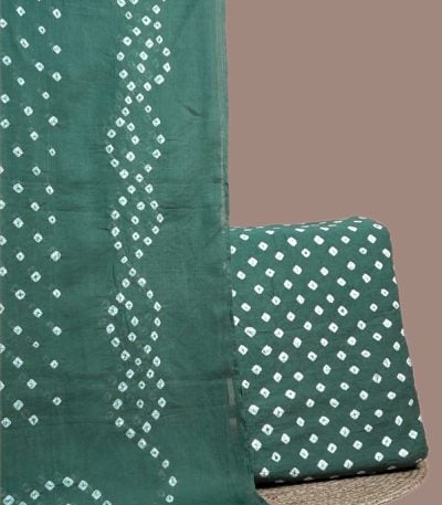 Green bandhani cotton dupatta with tassels