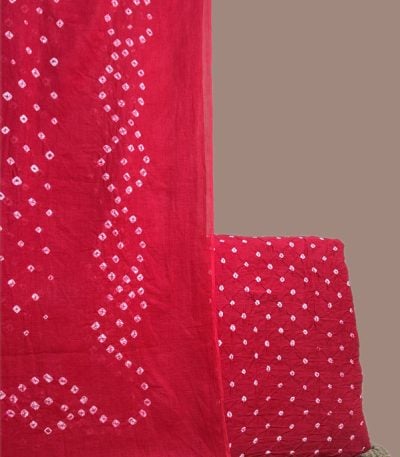 Red bandhani cotton dupatta with wave dot pattern and dotted bandhani top.