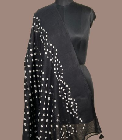 Black bandhani cotton dupatta with white wave dot pattern